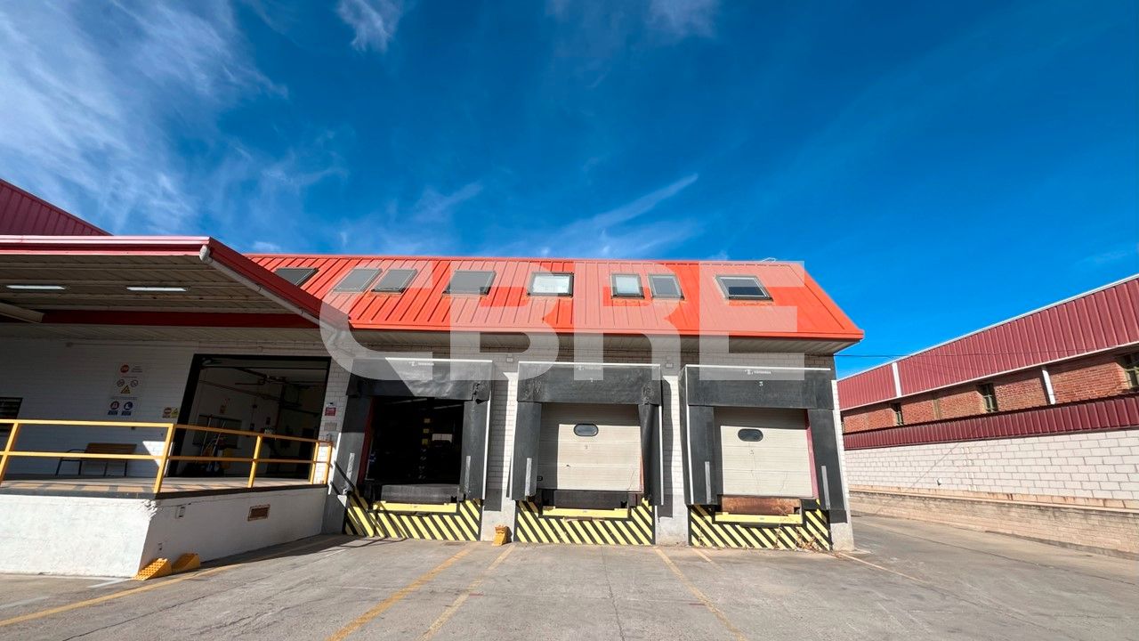 Exterior view of Industrial buildings to rent in Pinto