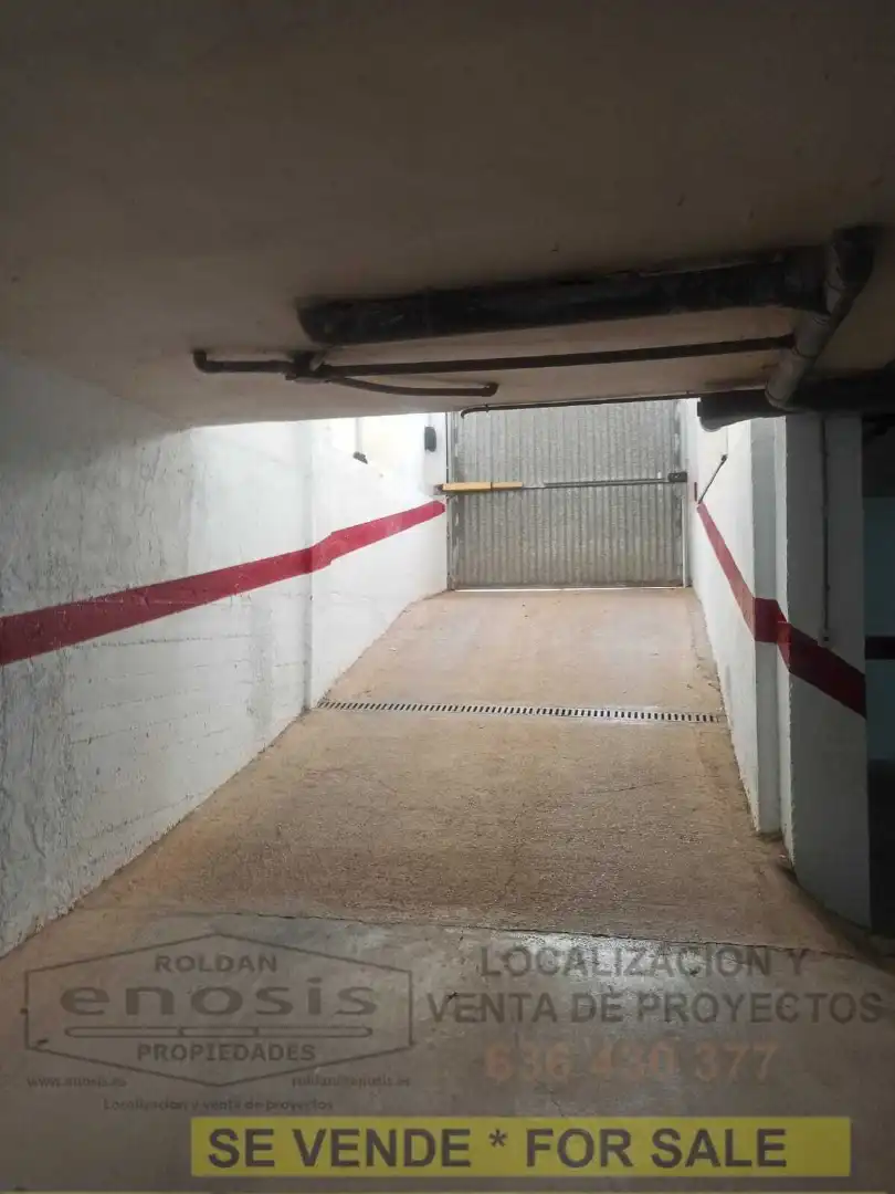 Parking de Piso en venta en Los Alcázares con Terraza, Trastero y Amueblado