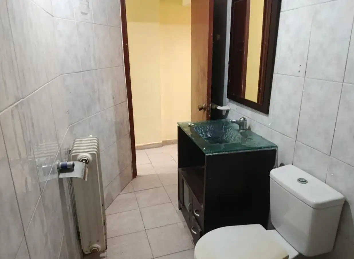 Badezimmer von Einfamilien-Reihenhaus zum Verkauf in Calaf mit Terrasse