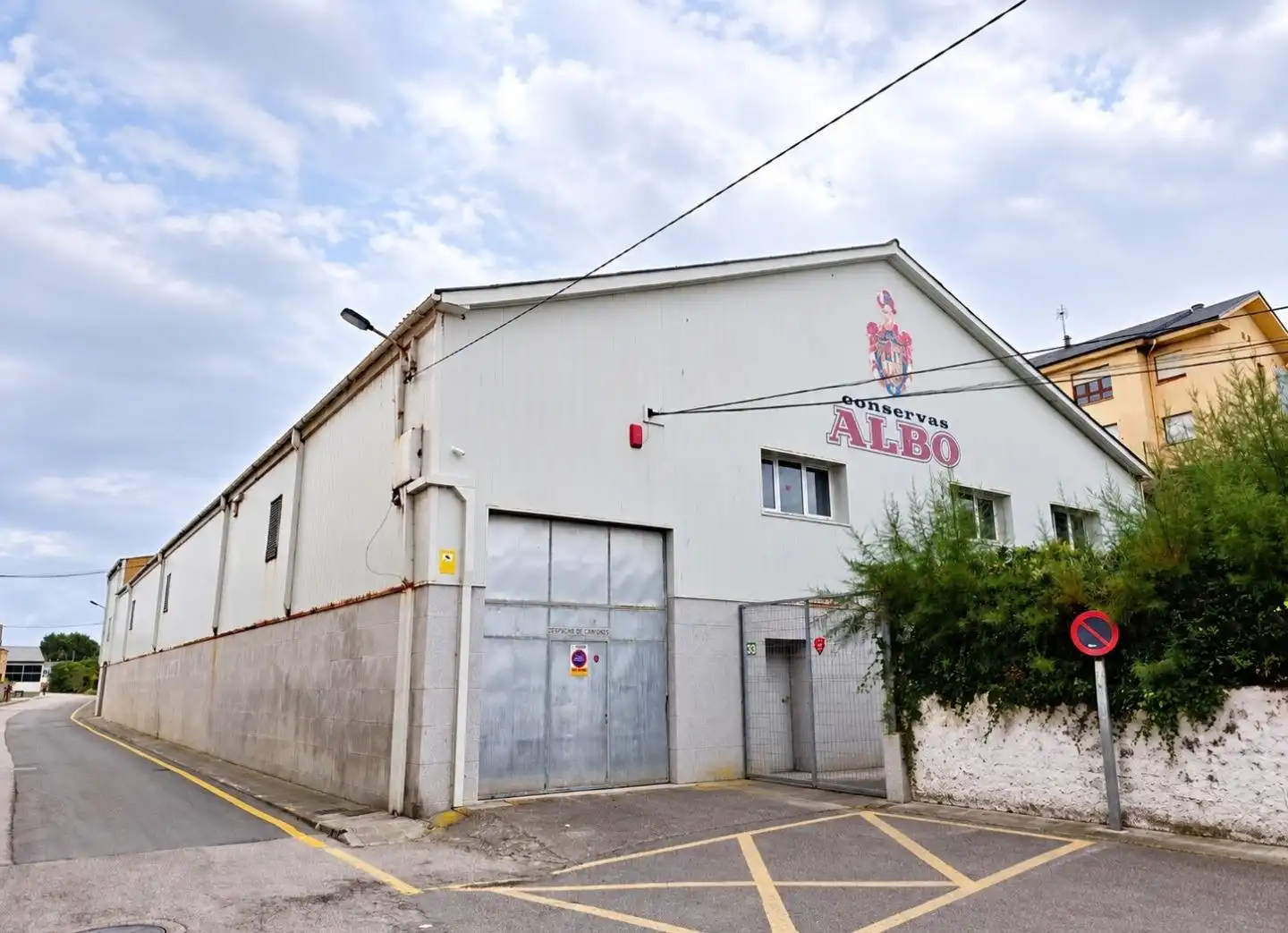 Industriegebäude zum Verkauf in Tapia de Casariego