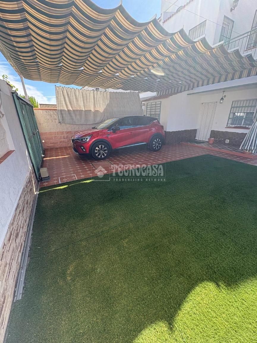 Parking of House or chalet for sale in Huévar del Aljarafe  with Air Conditioner and Terrace