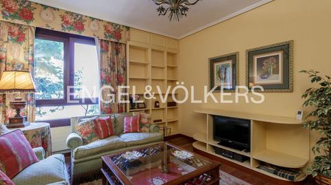 Foto 3 de Piso de alquiler en El Pinar, Las Arenas, Getxo