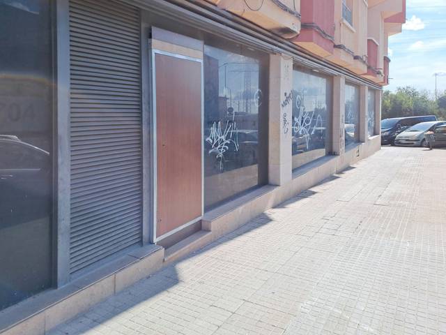Local comercial en Venta en Carrer de Jerez, 122 en Egara
