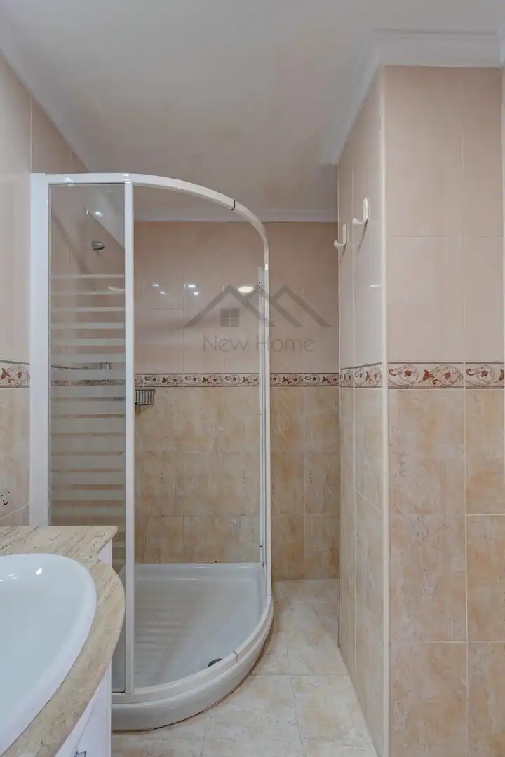 Bathroom of Flat for rent in La Pobla de Vallbona  with Heating, Terrace and Storage room