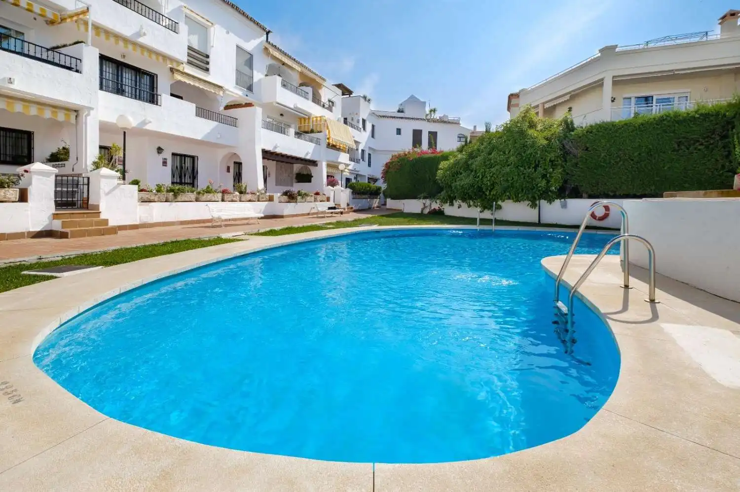 Piscina de Apartamento en venta en Nerja con Piscina y Amueblado