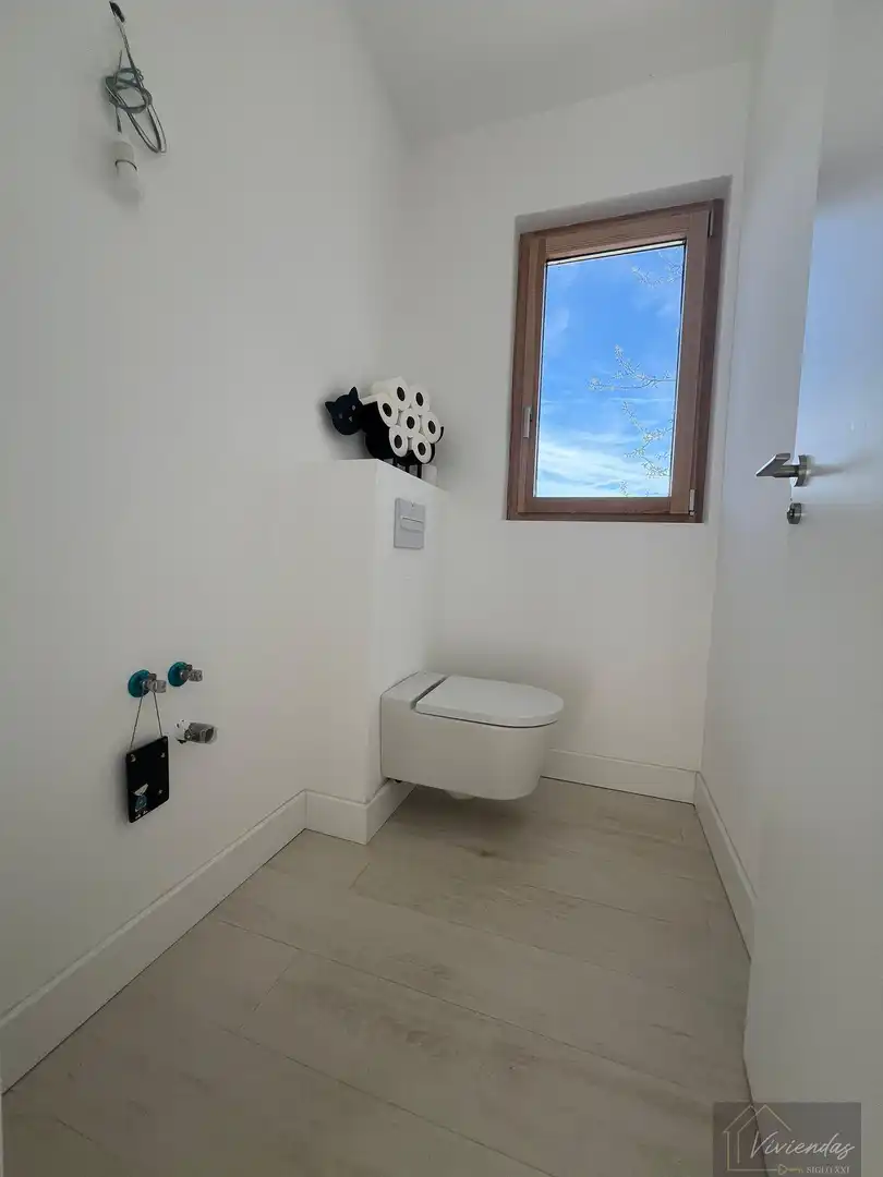Bathroom of Houses for sale in Villanueva de la Cañada  with Heating, Terrace and Balcony