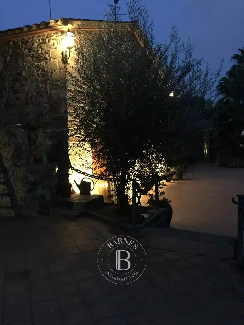 Houses for sale in Santa Susanna  with Air Conditioner, Heating and Private garden