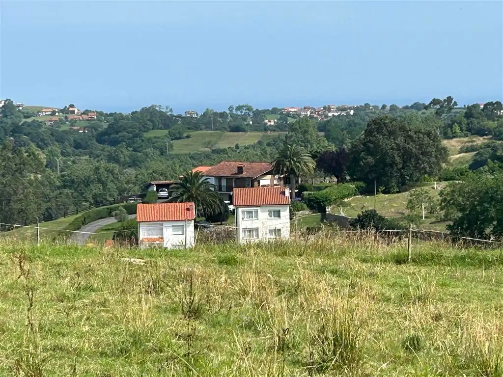 Residential zum Verkauf in Valdáliga