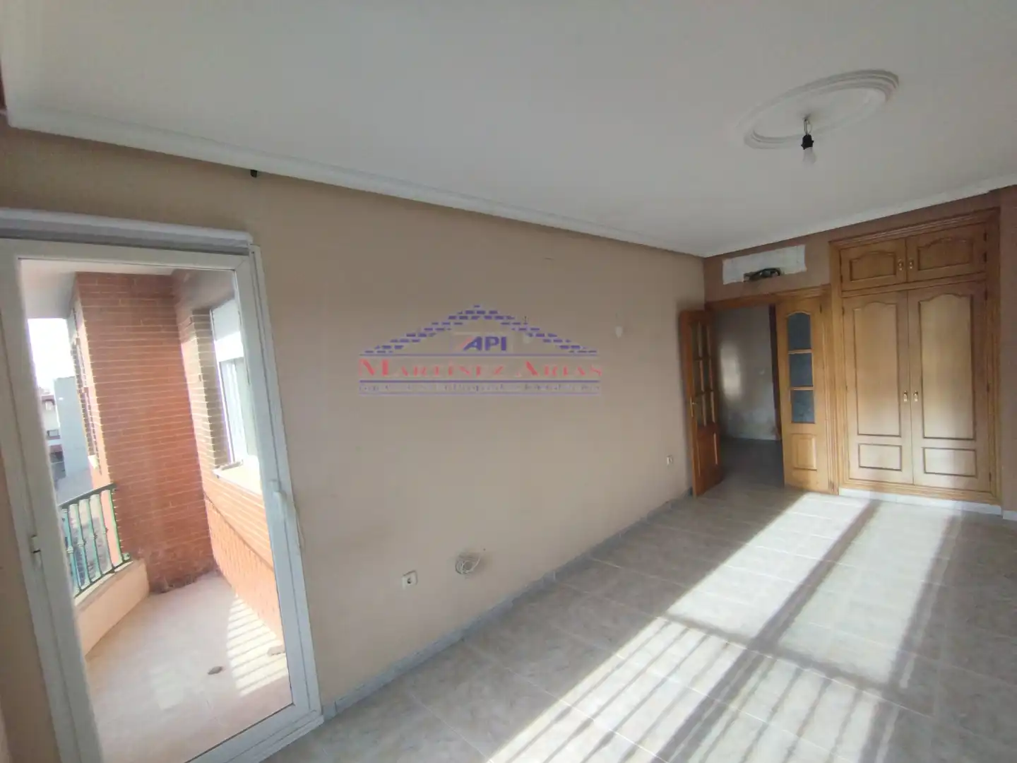Piso en venta en Linares con Terraza y Balcón