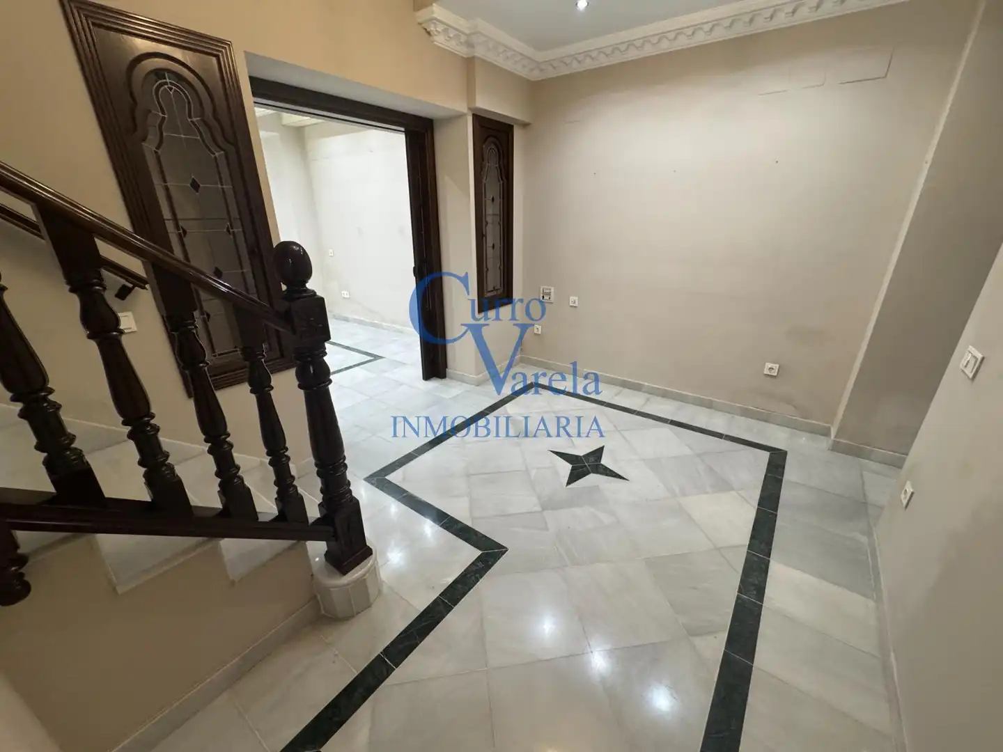 Houses for sale in Dos Hermanas  with Air Conditioner, Heating and Storage room