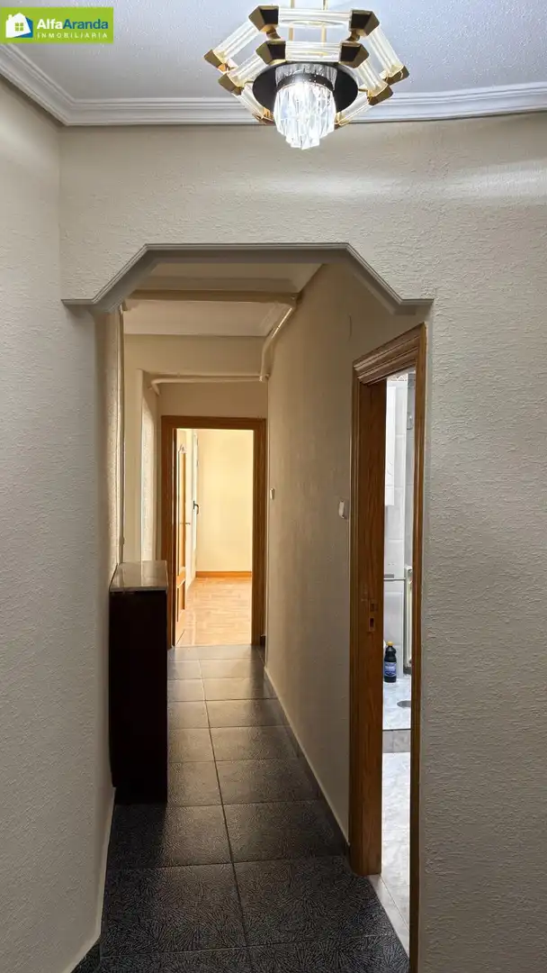 Wohnung zum Verkauf in Aranda de Duero mit Heizung, Parkett und Terrasse