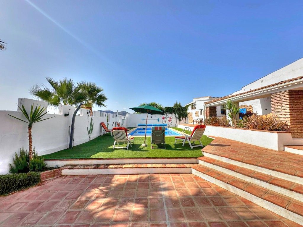 Jardín de Finca rústica en venta en Almáchar con Piscina y Amueblado