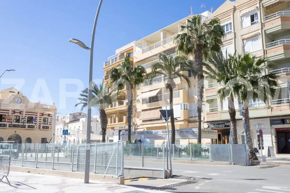 Vista exterior de Àtic en venda en Garrucha amb Aire condicionat, Terrassa i Moblat
