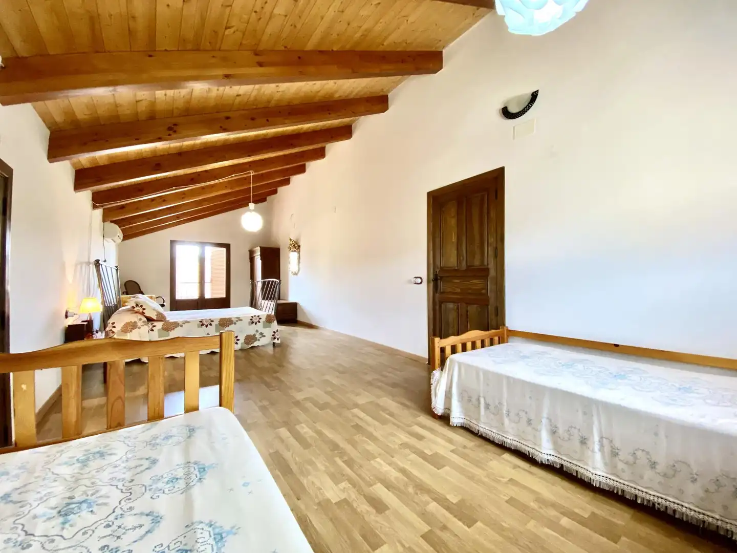 Habitación de Casa o chalet en venta en Los Cortijos  con Calefacción, Terraza y Trastero