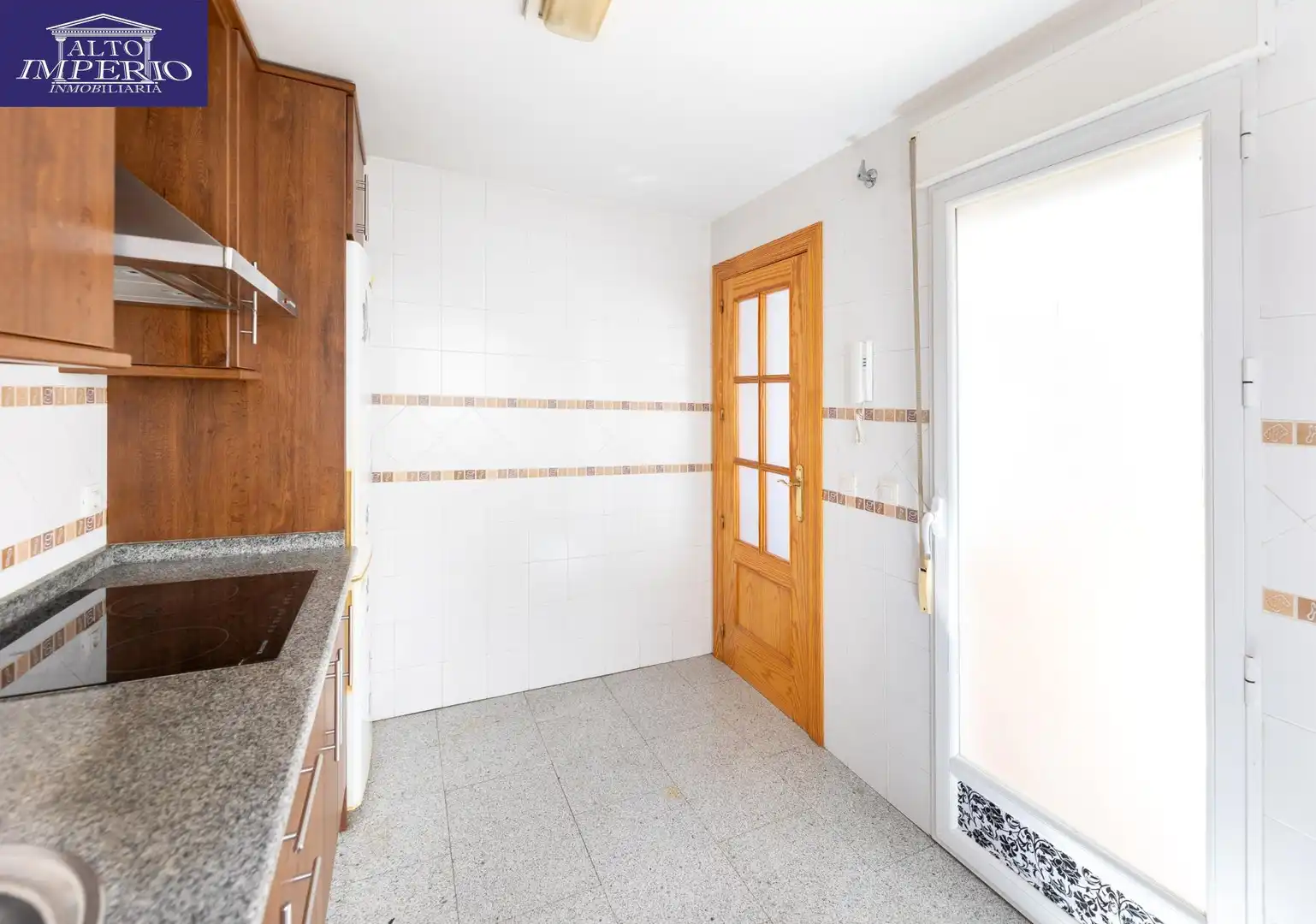 Terraced house with terrace for sale in San Antón, imagen 9