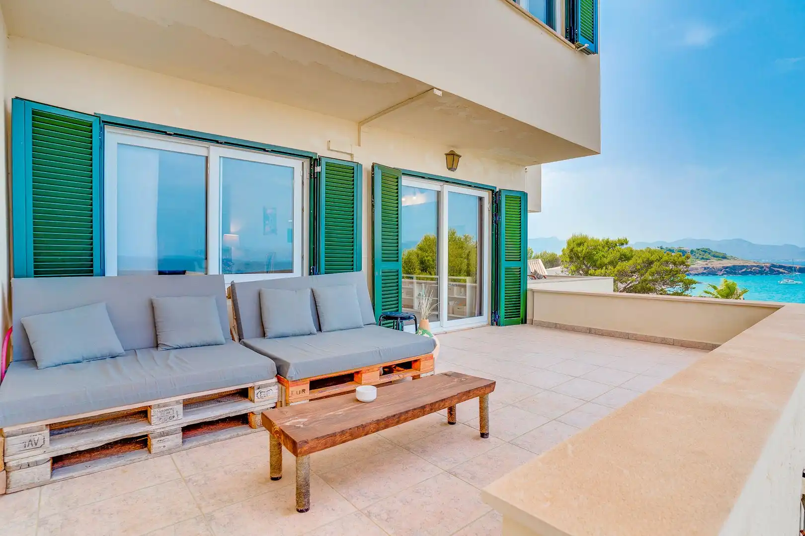 Terrace of Detached homes for sale in Alcúdia  with Air Conditioner, Heating and Private garden
