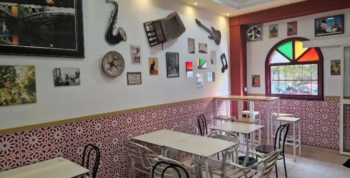 Business premises for sale in Calle Avicena, imagen 3