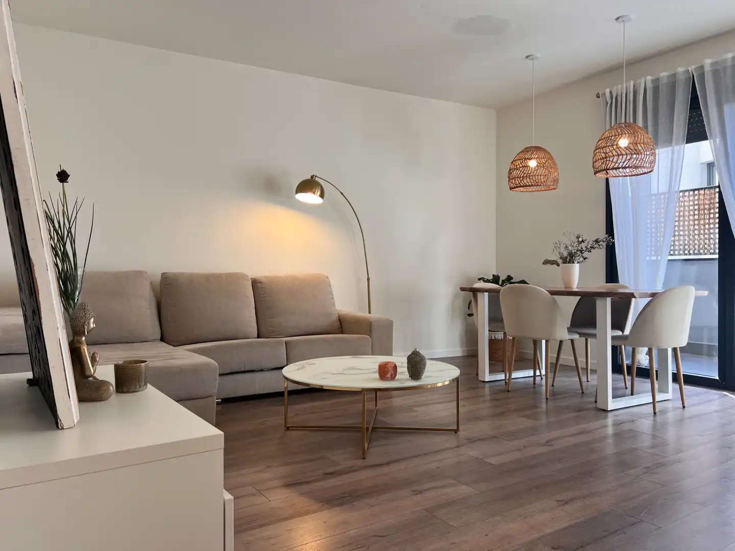 Living room of Ground floor for sale in Arenys de Mar  with Air Conditioner, Heating and Parquet flooring