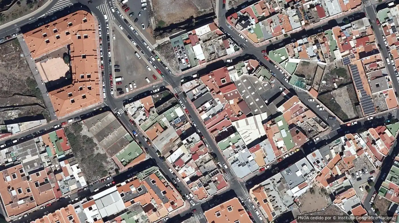Vista exterior de Piso en venta en San Gregorio