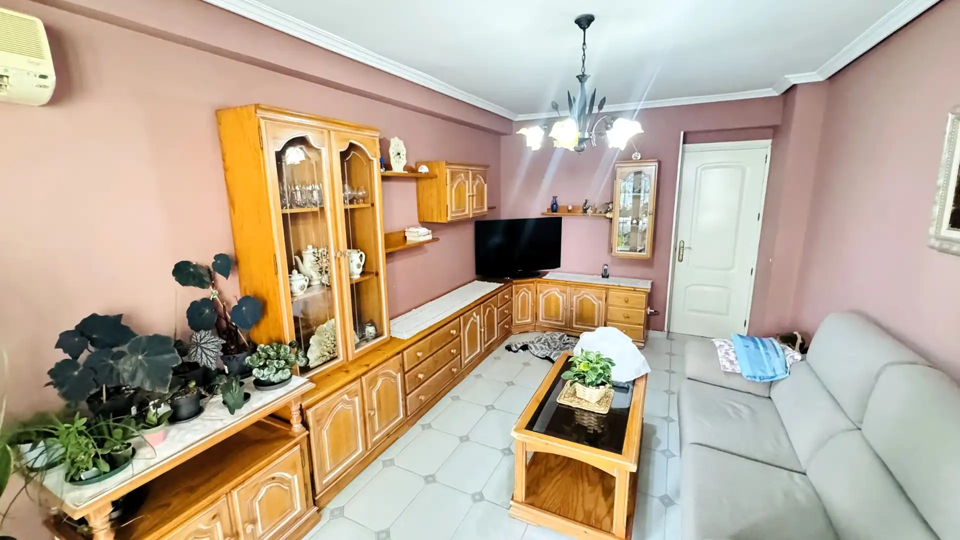 Living room of Flat for sale in Parla  with Air Conditioner, Heating and Private garden