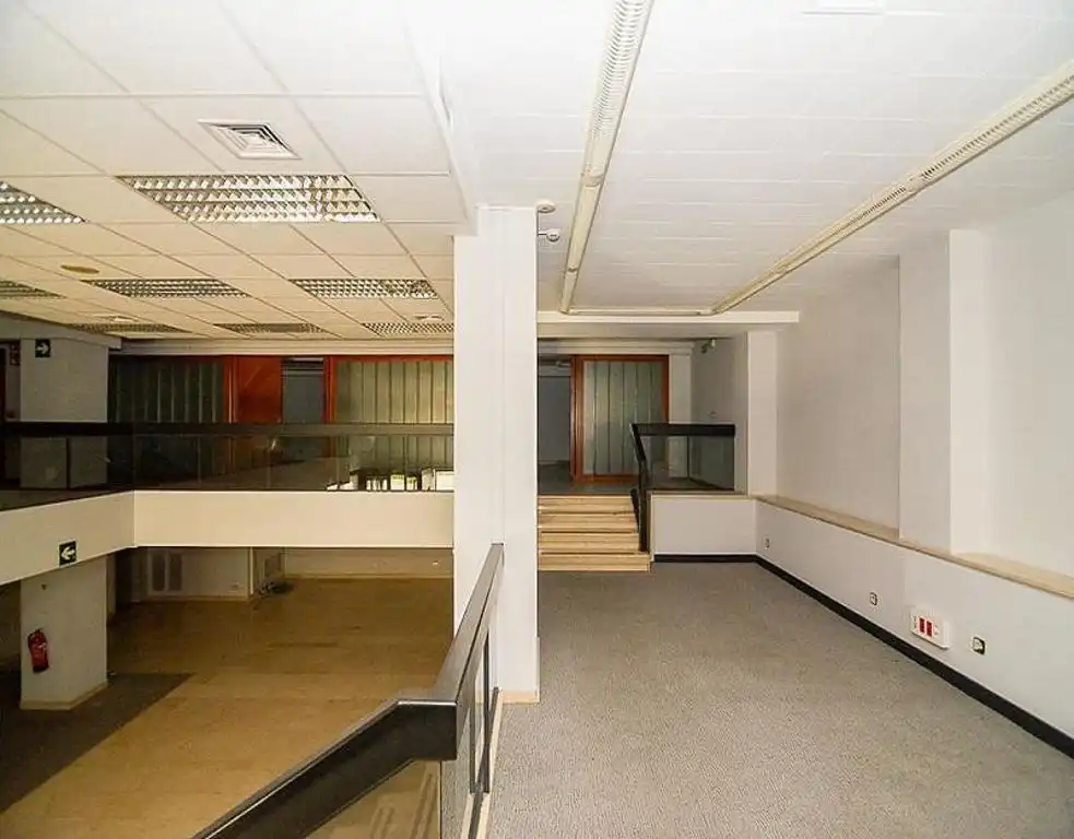 Business premises for sale in Avenida Solidaridad 7, imagen 6