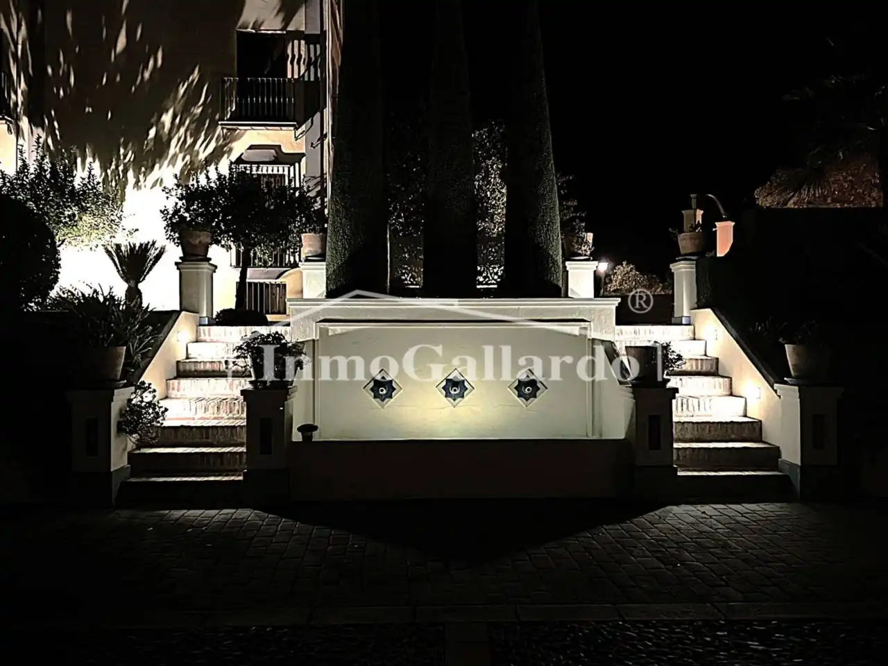 Garden of Buildings for sale in Lucena