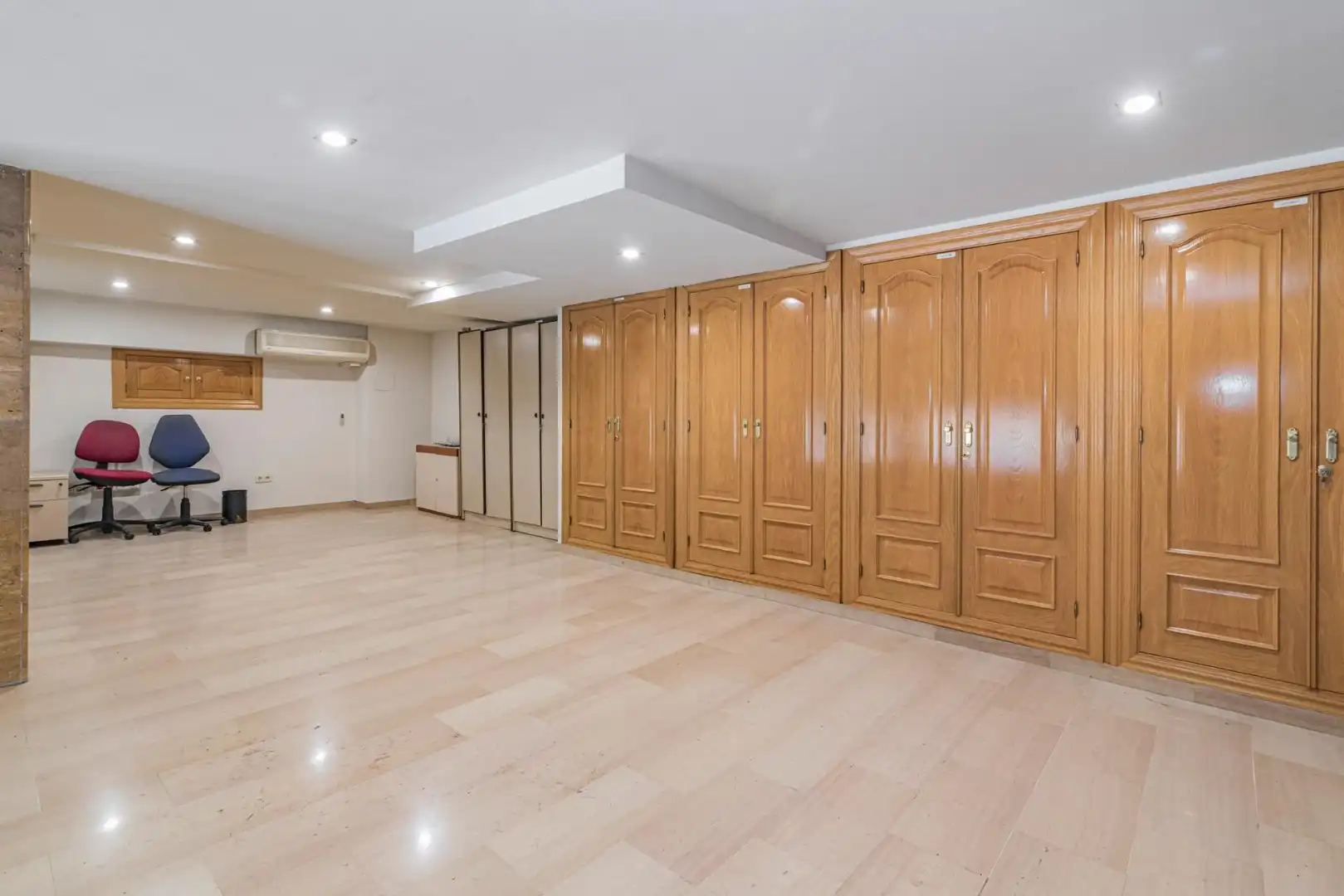 Local en venta en Granada con Aire acondicionado