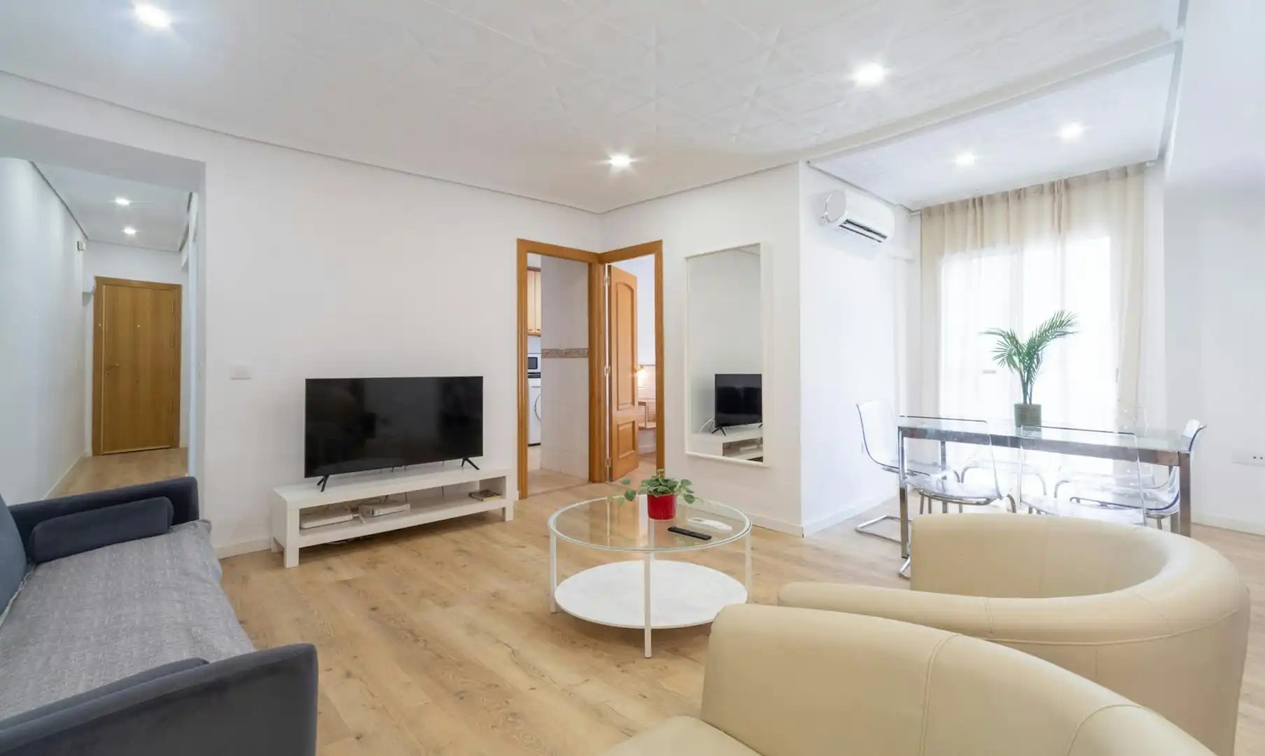 Wohnzimmer von Wohnung zur Miete in Camins al Grau