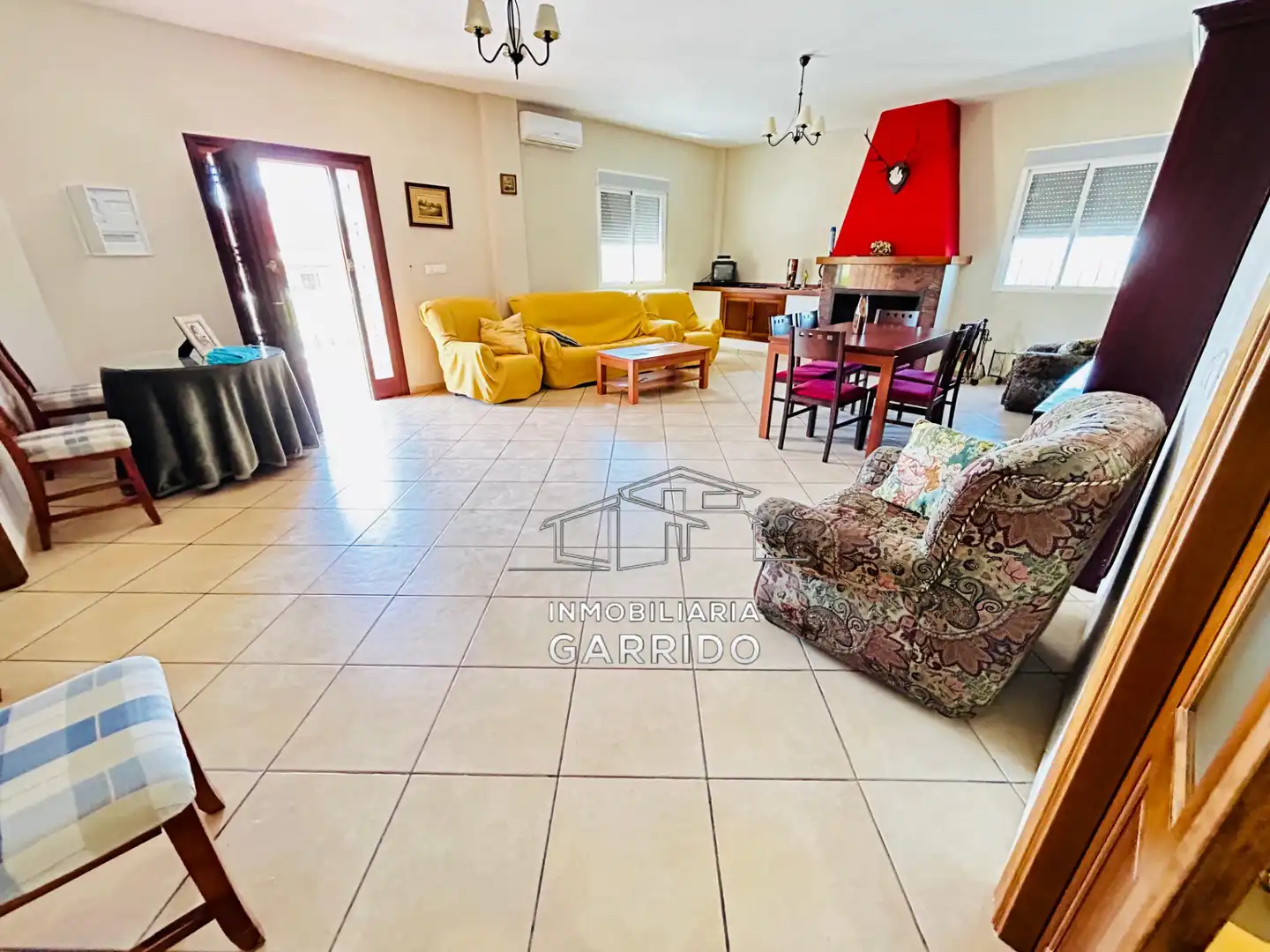 Vista exterior de Casa o chalet en venta en Úbeda con Aire acondicionado, Jardín privado y Terraza