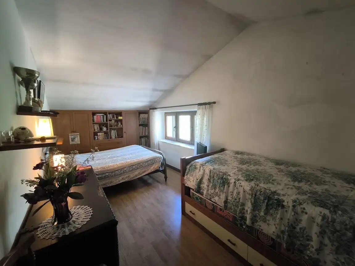 Habitación de Casa o chalet en venta en Villaviciosa con Calefacción y Trastero