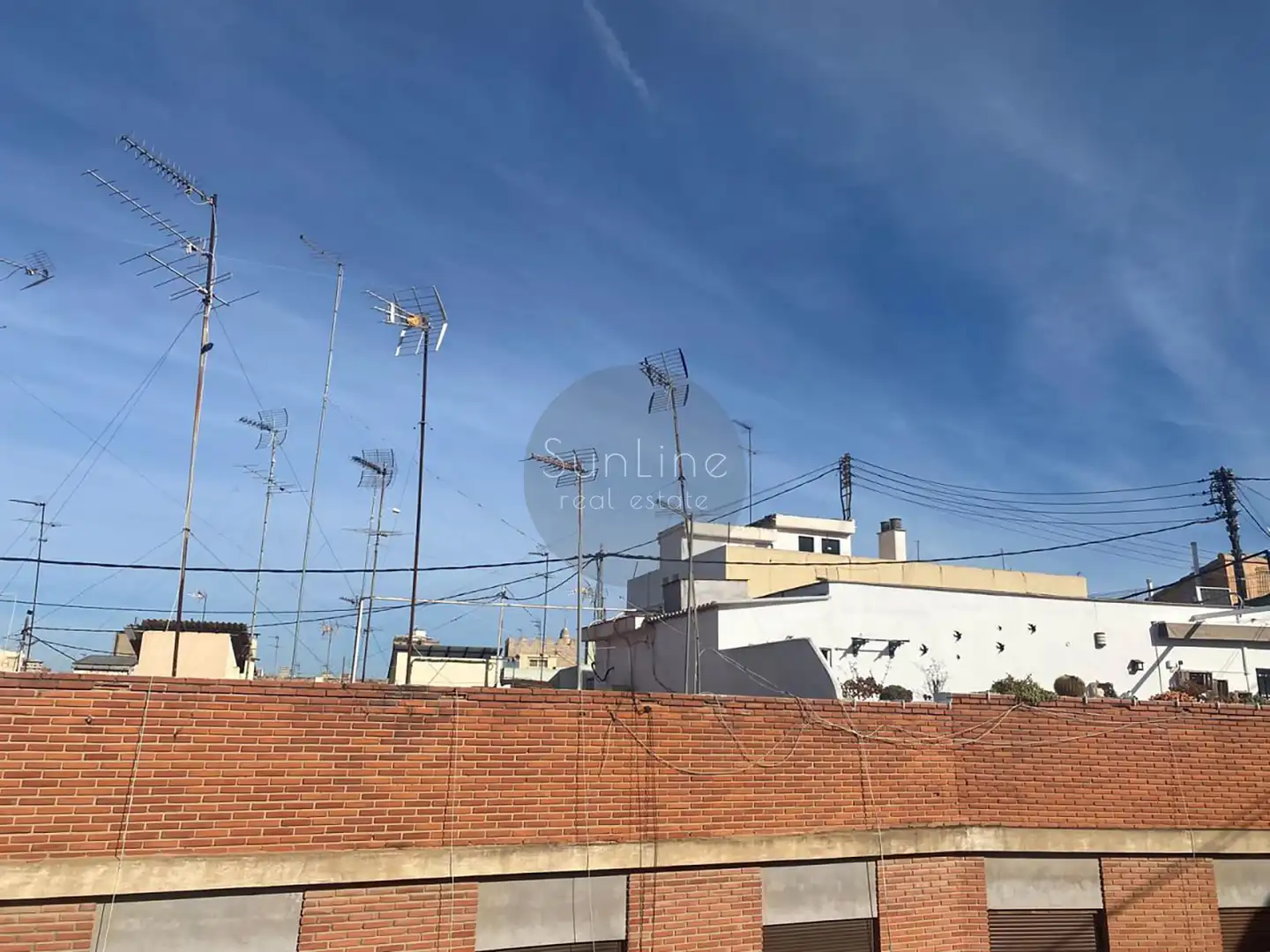 Außenansicht von Wohnung zur Miete in Valencia mit Klimaanlage, Privatgarten und Terrasse
