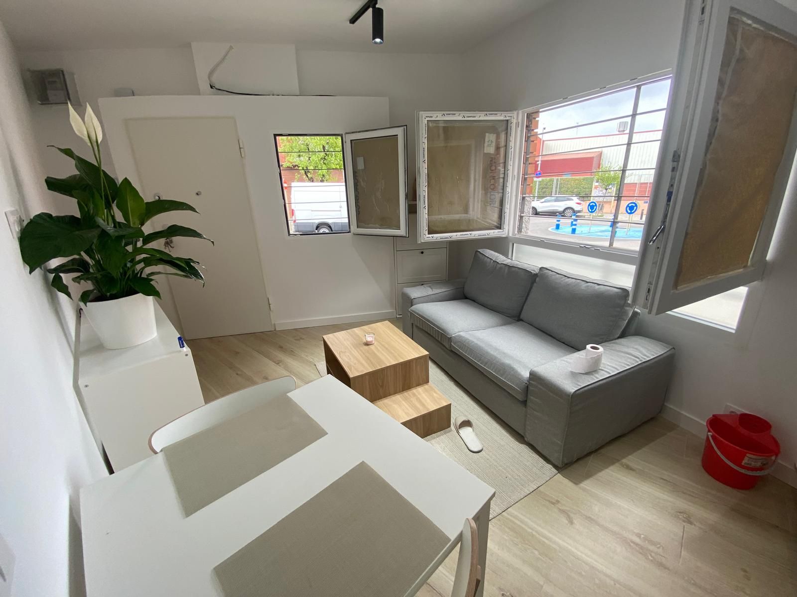 Living room of Flat for sale in Cornellà de Llobregat