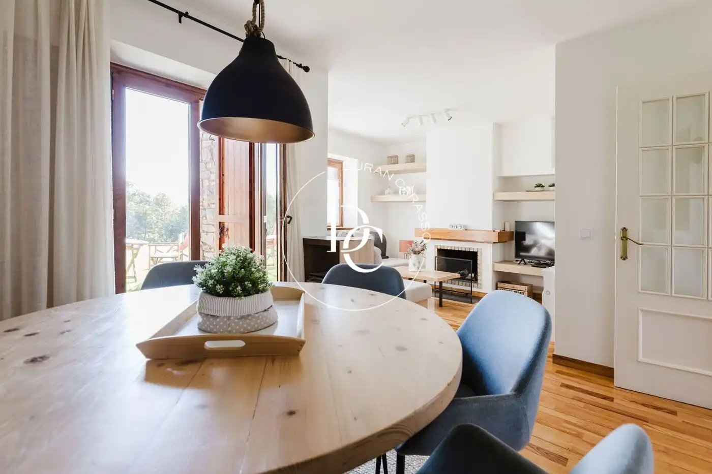 Comedor de Casa o chalet en venta en Ger con Calefacción, Jardín privado y Trastero