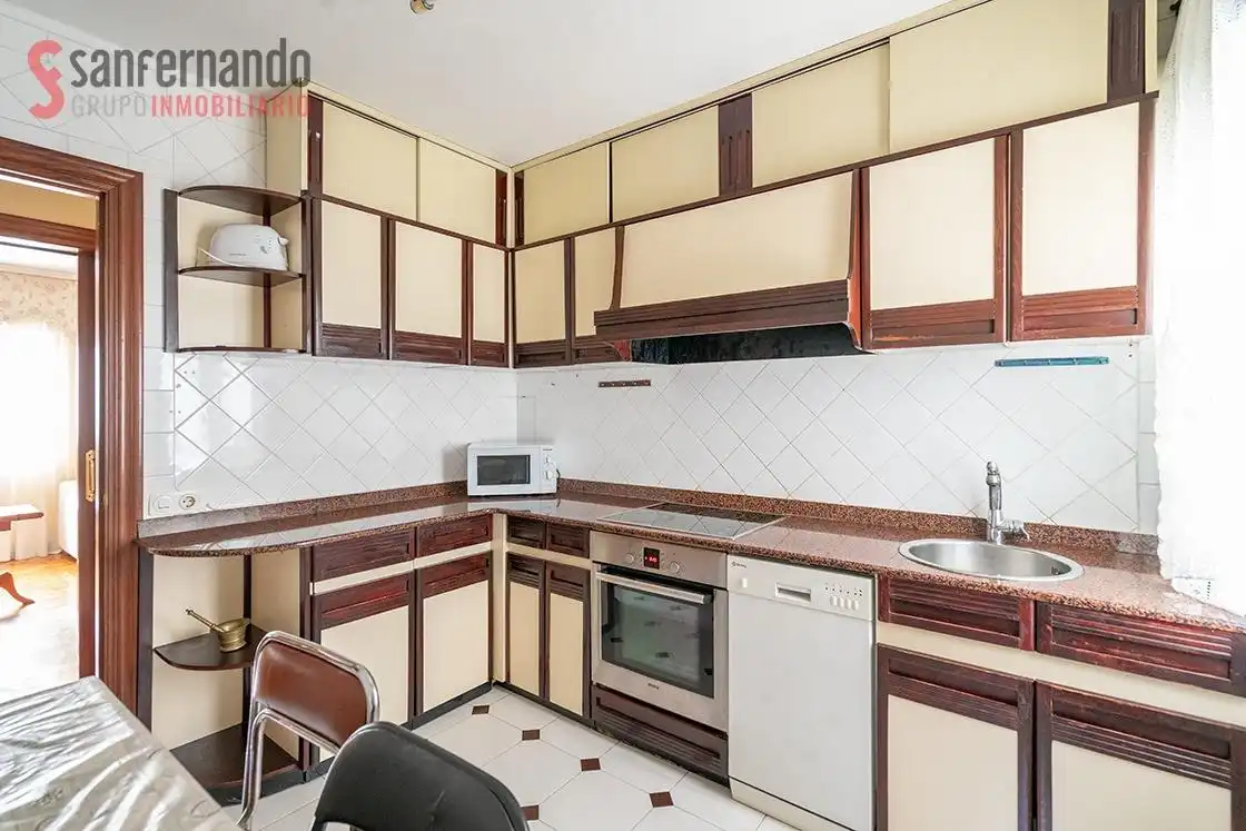 Cuina de Pis en venda en Santander amb Calefacció i Parquet