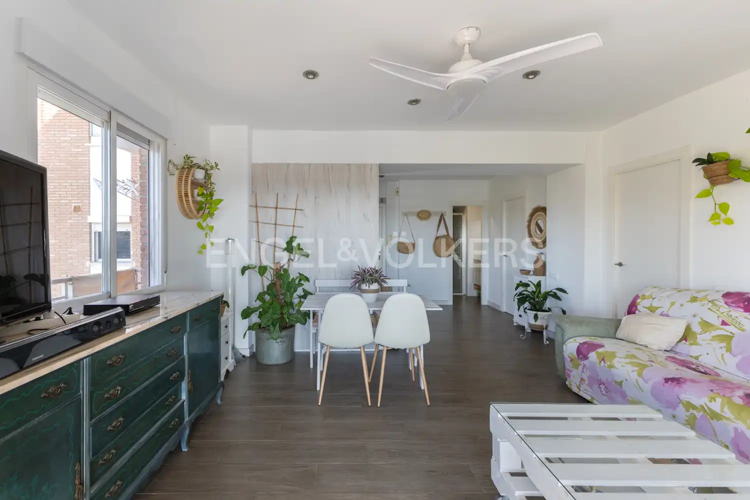 Sala d'estar de Apartament en venda en Sagunto / Sagunt amb Aire condicionat, Calefacció i Terrassa