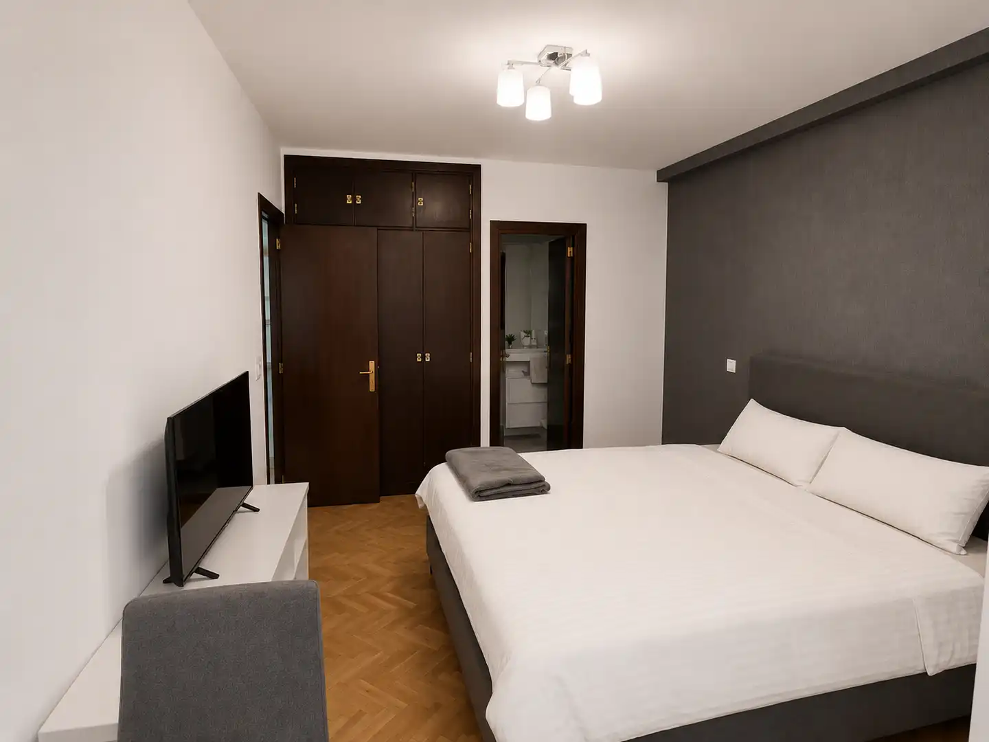 Schlafzimmer von Wohnung zur Miete in Majadahonda mit Klimaanlage, Heizung und Parkett