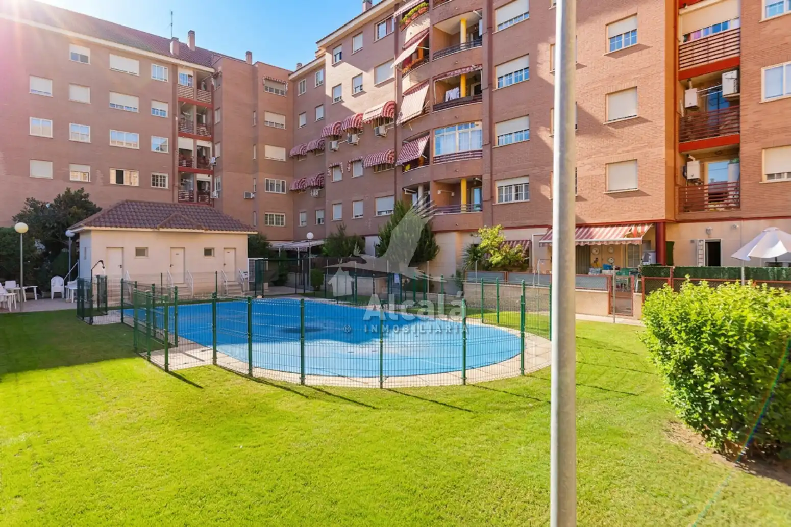 Vista exterior de Piso en venta en Ensanche