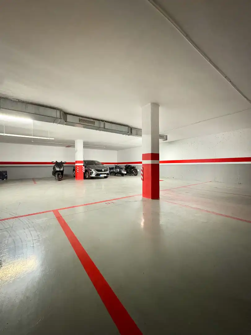 Einzelparkplatz mit Aufzug zum Verkauf in Carrer Museros, imagen 5