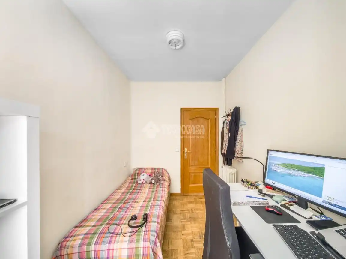 Habitación de Piso en venta en Madrid con Calefacción y Parquet