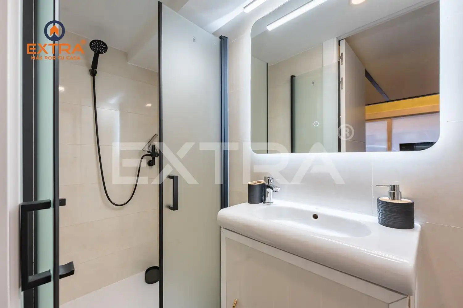 Bathroom of Ground floor for rent in Madrid  with Heating and Furnished