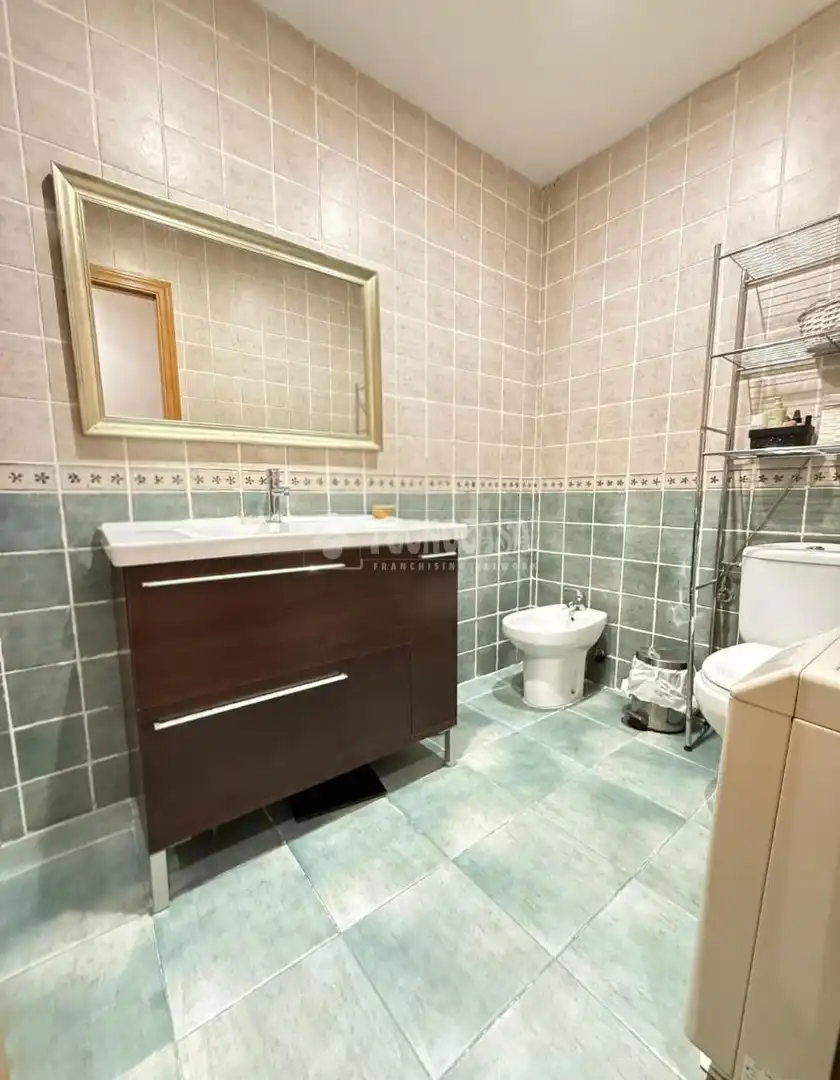 Badezimmer von Wohnung zum Verkauf in Coslada mit Klimaanlage und Heizung