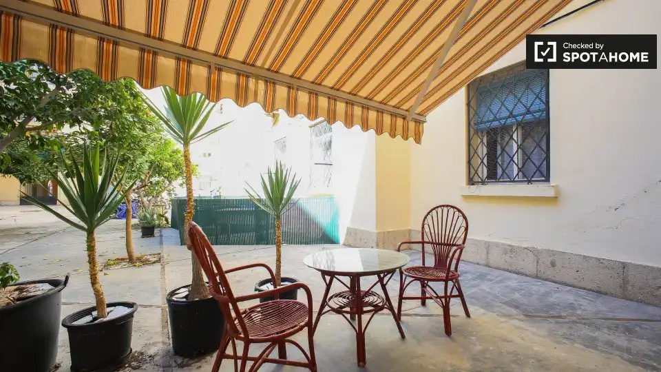 Terrace of Flat for rent in Valencia  with Air Conditioner, Heating and Furnished
