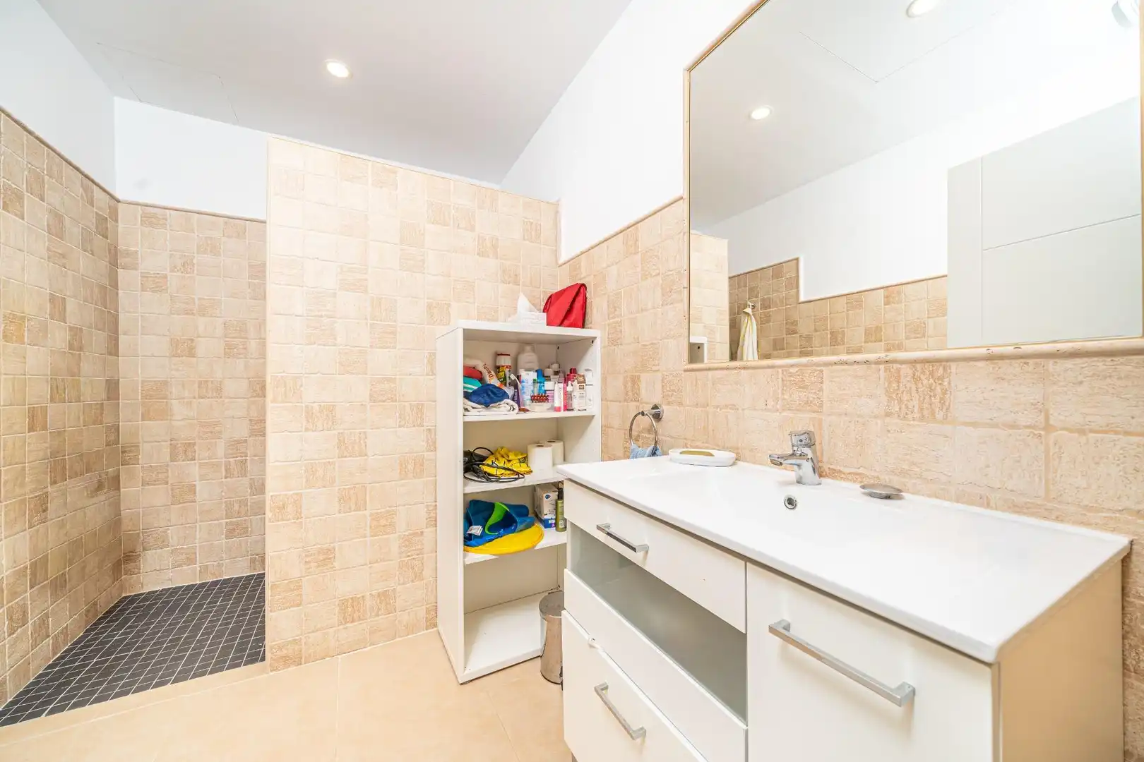Baño de Edificio en venta en Inca con Alarma y Piscina comunitaria