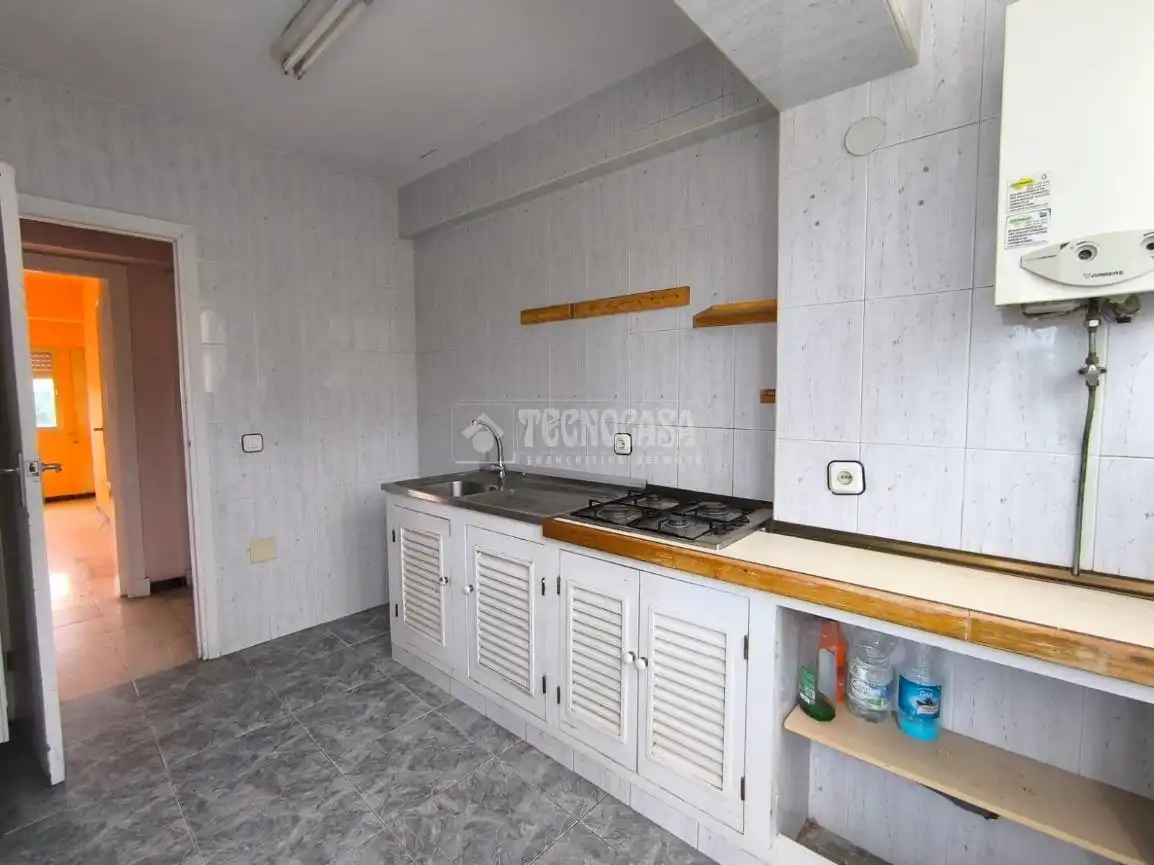 Cocina de Piso en venta en Huelva con Balcón