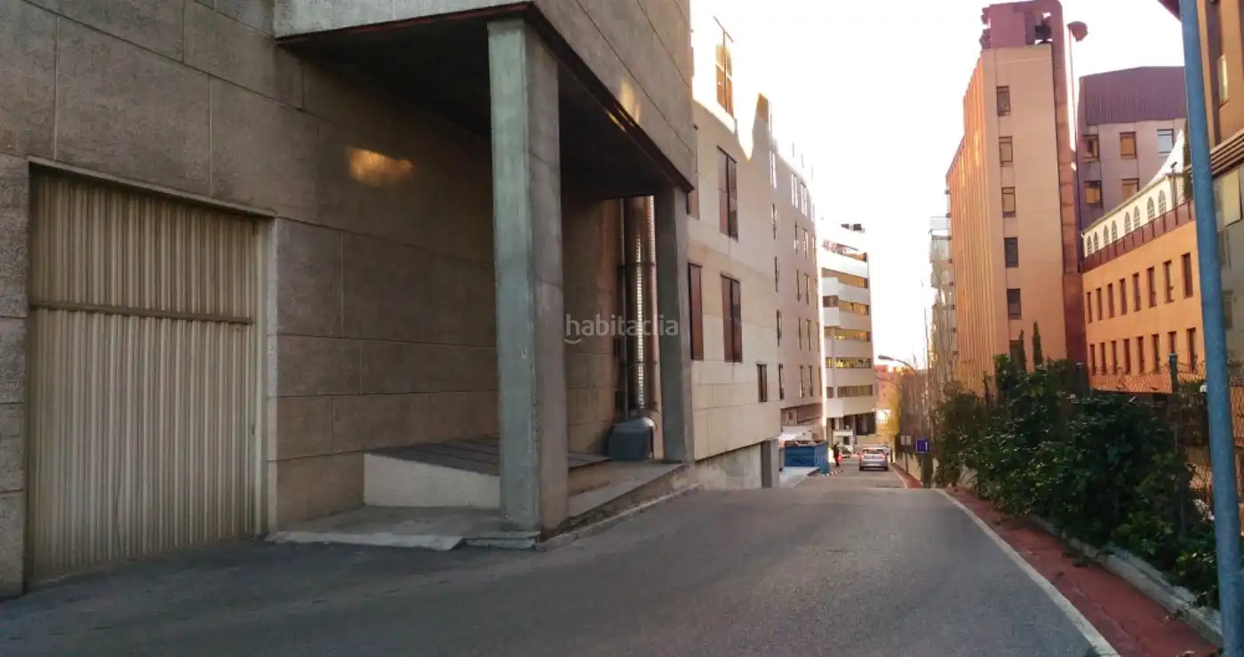 Bureau avec ascenseur à louer à Calle de María Tubau 4, imagen 4