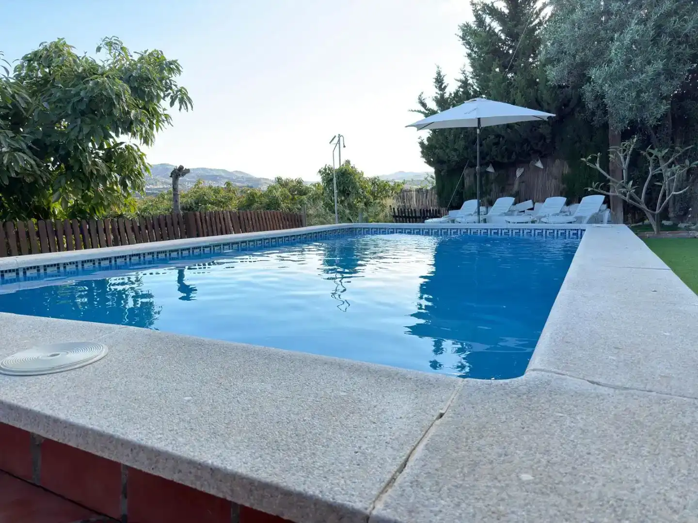 Piscina de Finca rústica en venda en Benamargosa amb Aire condicionat, Piscina i Balcó