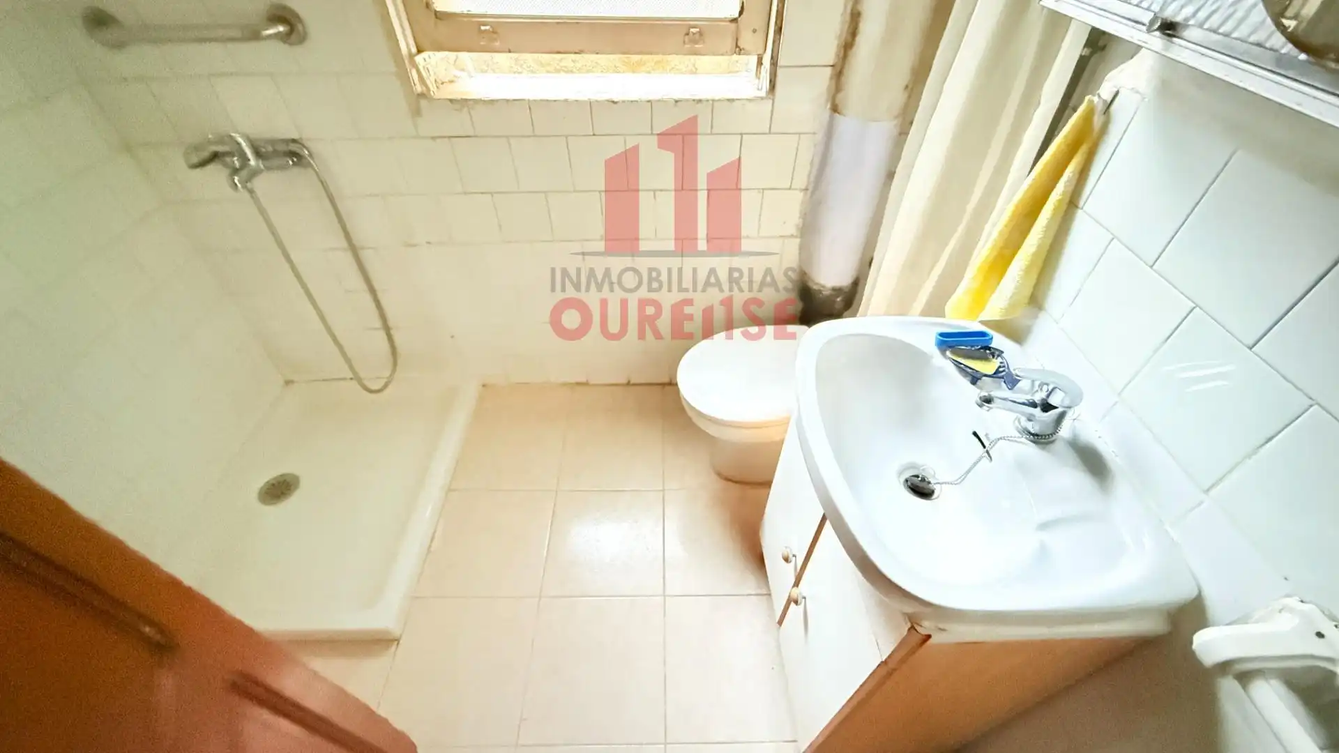 Baño de Piso en venta en Ourense Capital  con Balcón