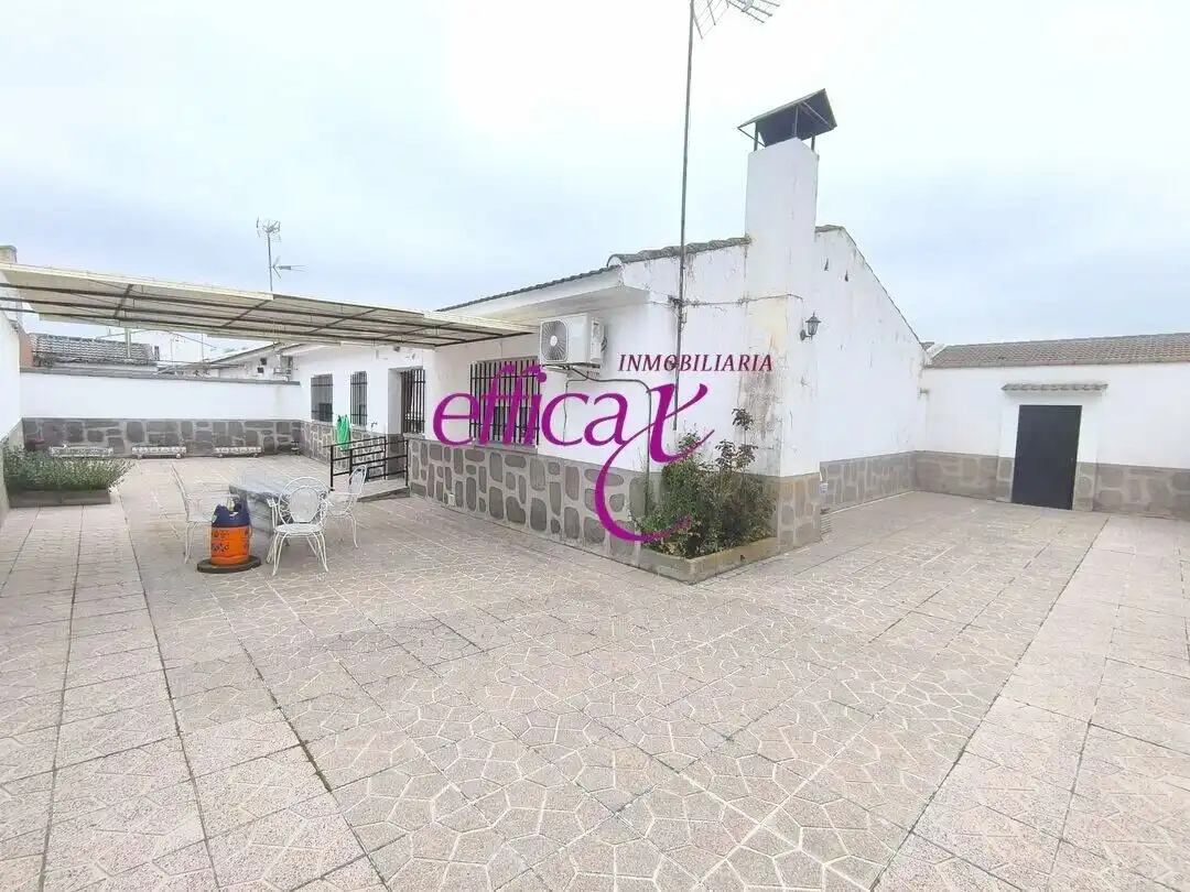 Exterior view of Houses for sale in Novés
