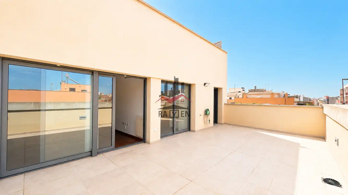 Duplex con ascensore in affitto a Centre, imagen 11