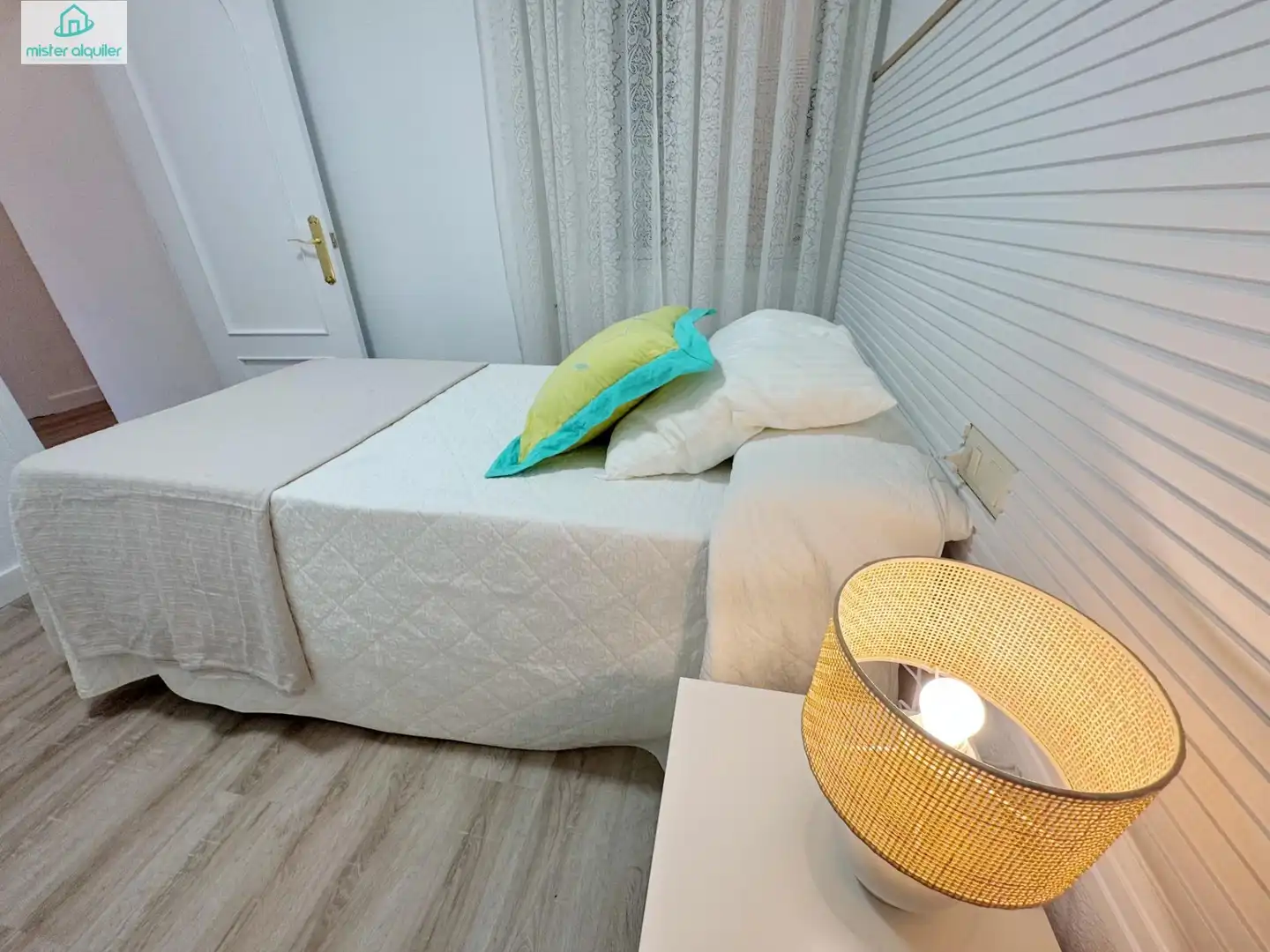 Appartement compact avec terrasse à louer à Calle COLON 12 B, imagen 13